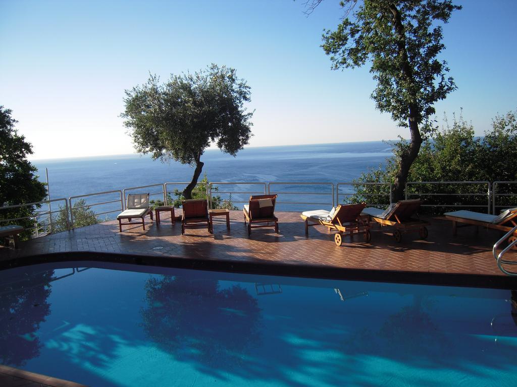 Residence Borgo San Sebastiano Bergeggi Exterior photo