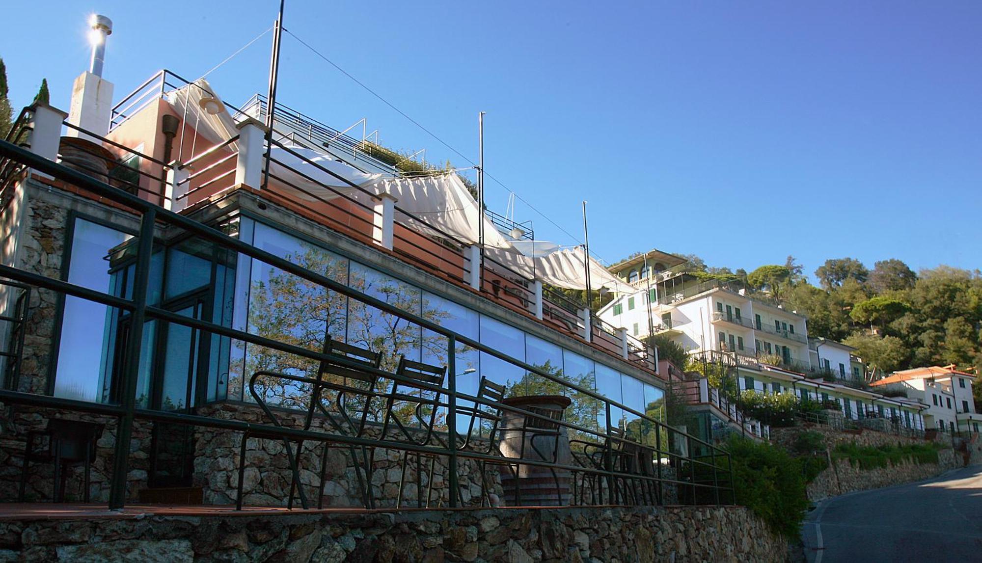 Residence Borgo San Sebastiano Bergeggi Exterior photo