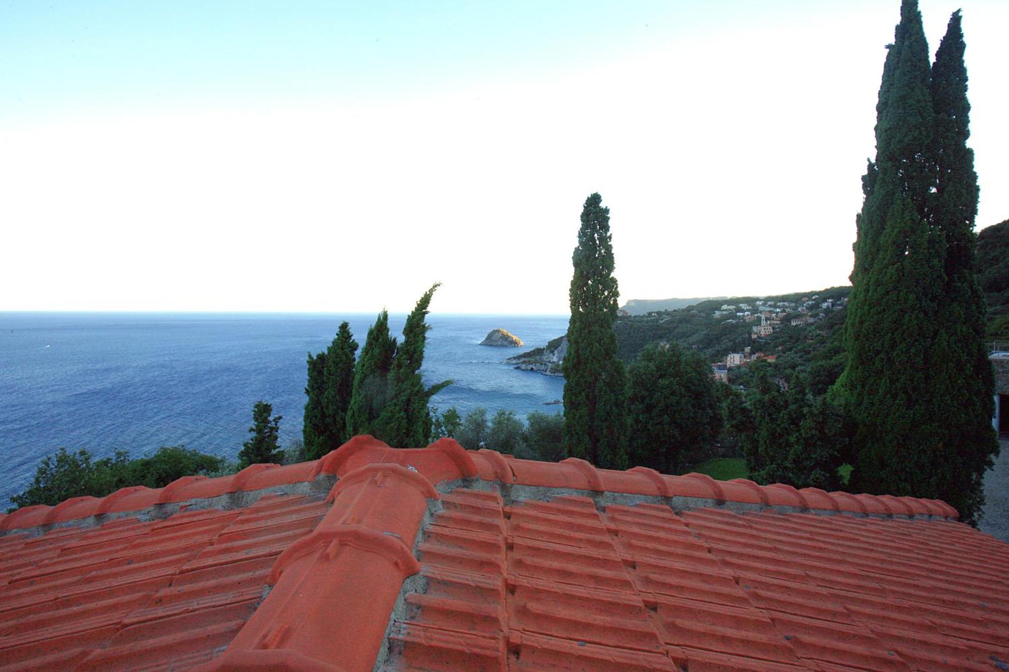 Residence Borgo San Sebastiano Bergeggi Exterior photo