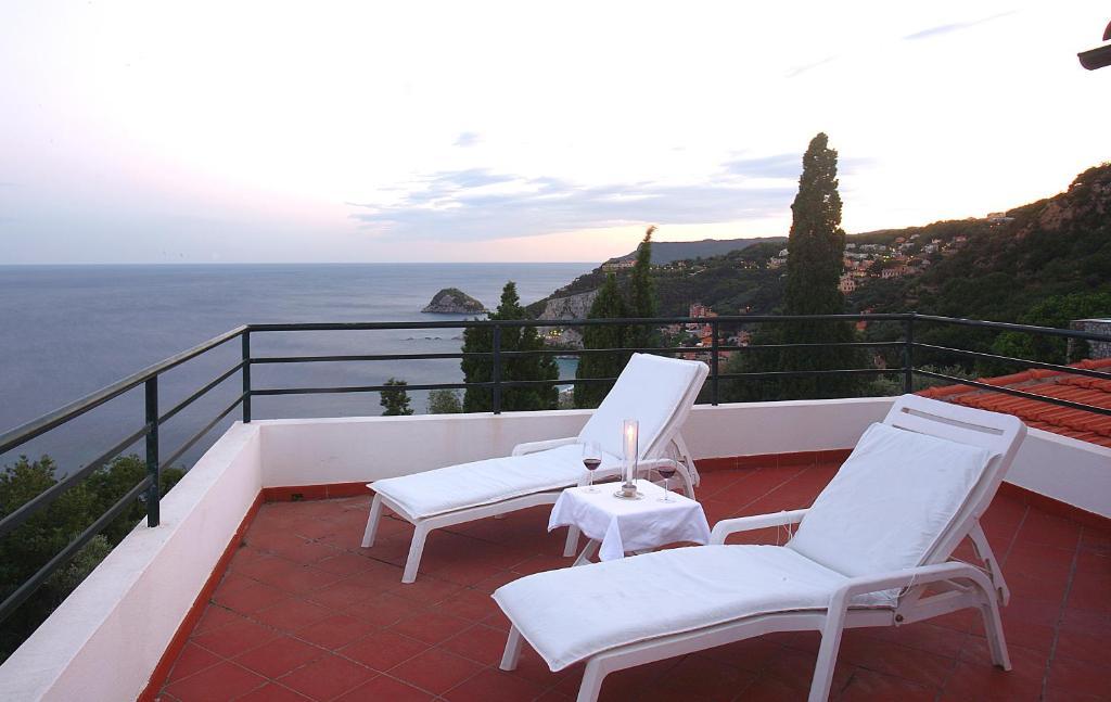 Residence Borgo San Sebastiano Bergeggi Room photo