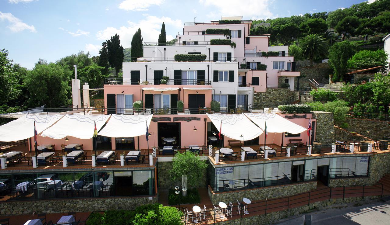 Residence Borgo San Sebastiano Bergeggi Exterior photo